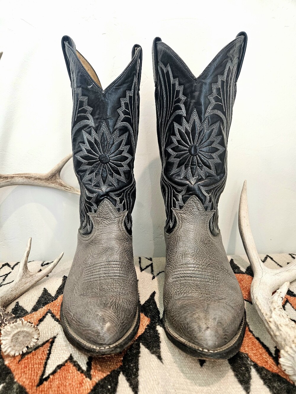 Tony Lama Men's 7.5/ Wmn's 9 Vintage 6701 Black Label Cowboy Boots Gray Black